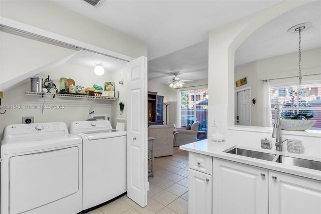 11438 NW 62nd Ter 223, Doral, FL 33178