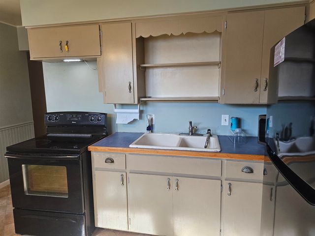 3584 Flamingo Avenue SW, Wyoming, MI 49509