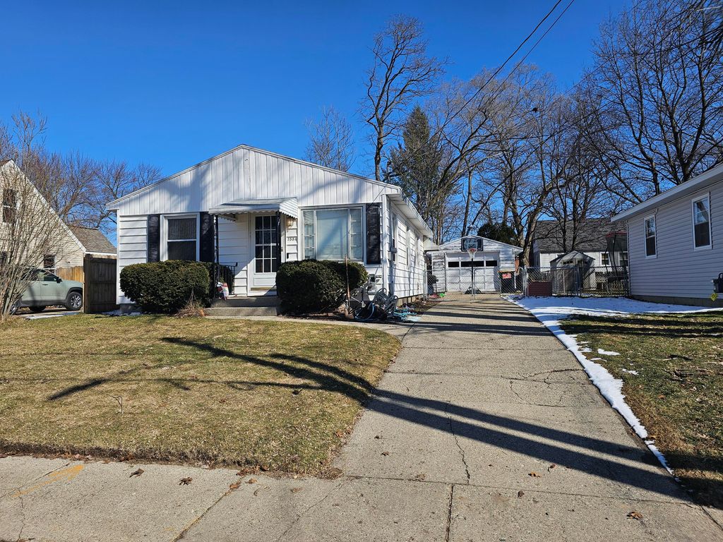 3584 Flamingo Avenue SW, Wyoming, MI 49509