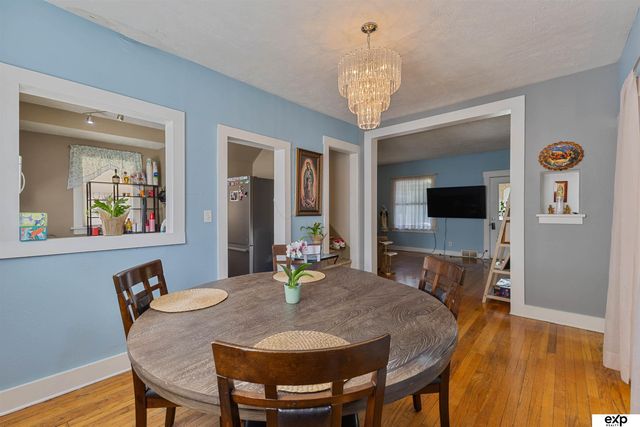1007 S 28th Street, Omaha, NE 68105