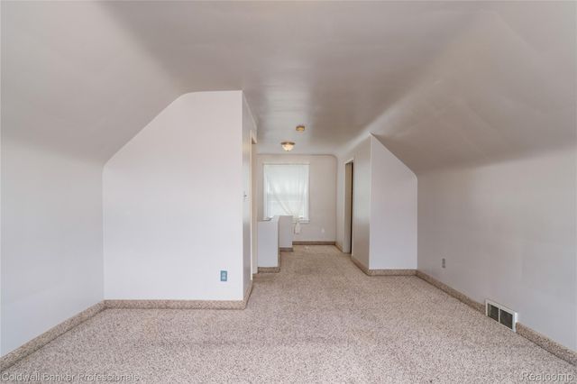 9388 Salem, Redford Charter Township, MI 48239