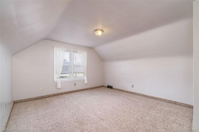 9388 Salem, Redford Charter Township, MI 48239