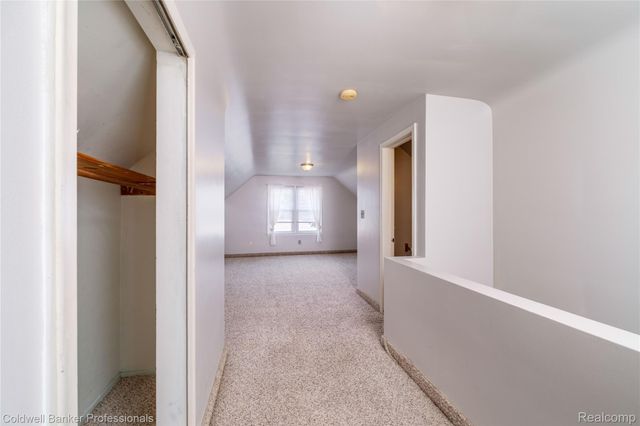 9388 Salem, Redford Charter Township, MI 48239