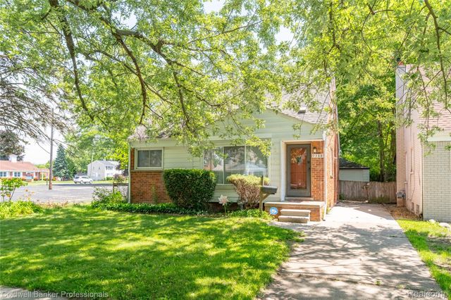 9388 Salem, Redford Charter Township, MI 48239