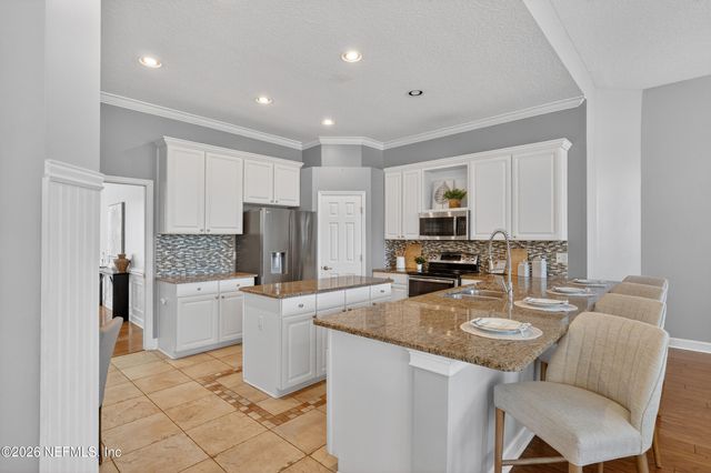 12925 HUNTLEY MANOR Drive, Jacksonville, FL 32224