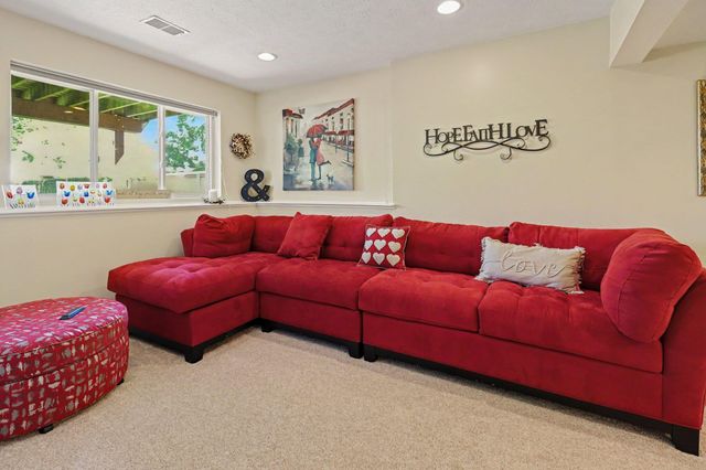 3910 Avery Drive Nw, City Of Walker, MI 49534