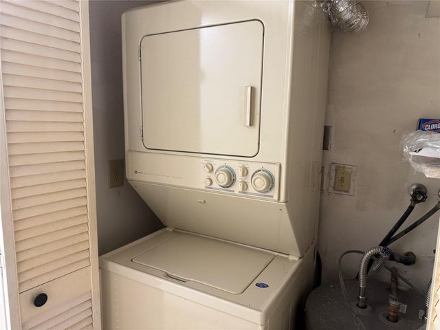 8640 NW 10th Street A83, Fort Lauderdale, FL 33322