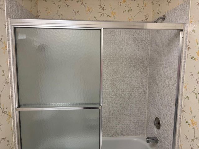 8640 NW 10th Street A83, Fort Lauderdale, FL 33322