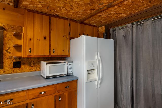 7090 Old Asheville Highway, Greeneville, TN 37743