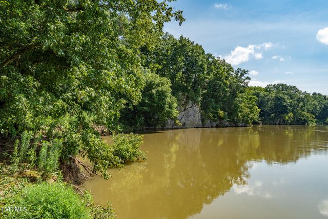 7090 Old Asheville Highway, Greeneville, TN 37743