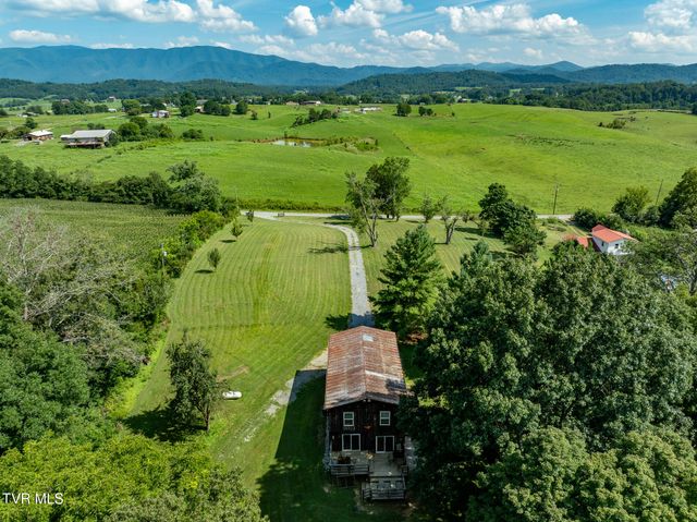 7090 Old Asheville Highway, Greeneville, TN 37743