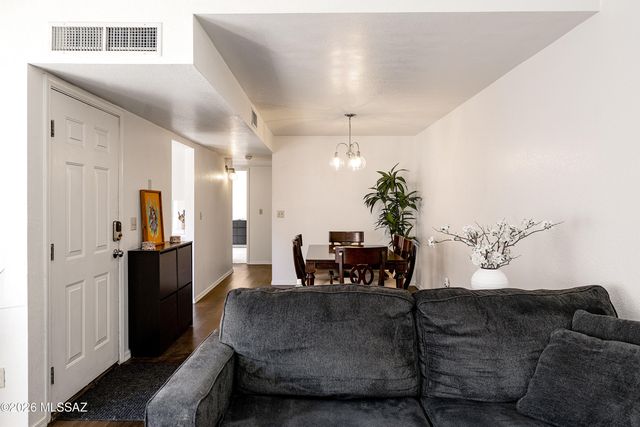 2417 N Palo Hacha Drive, Tucson, AZ 85745