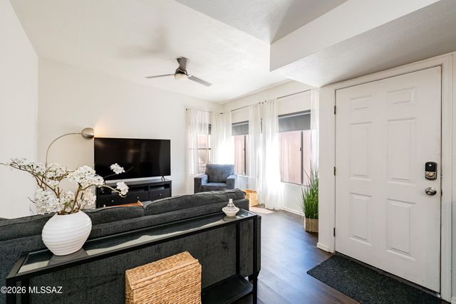 2417 N Palo Hacha Drive, Tucson, AZ 85745