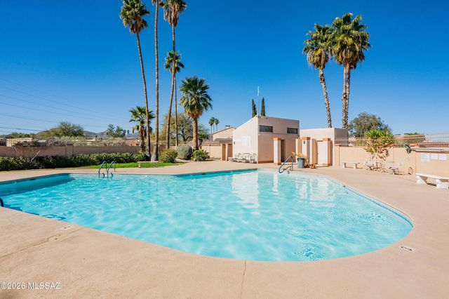 2417 N Palo Hacha Drive, Tucson, AZ 85745