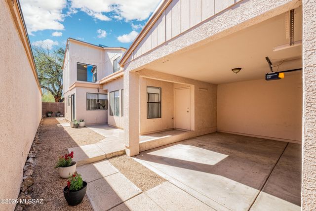 2417 N Palo Hacha Drive, Tucson, AZ 85745
