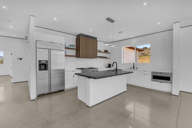 41265 Lakeshore Boulevard, Aguanga, CA 92536