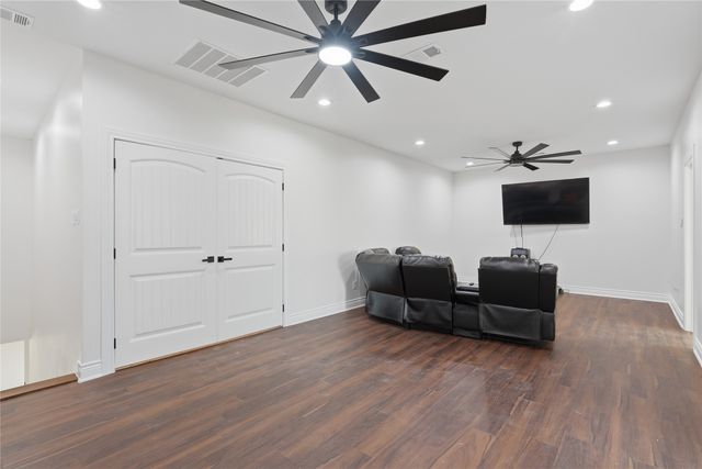 1107 Lily Court, Grand Prairie, TX 75104