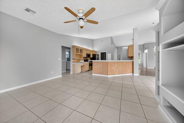 612 SE 6th Street, Stuart, FL 34994