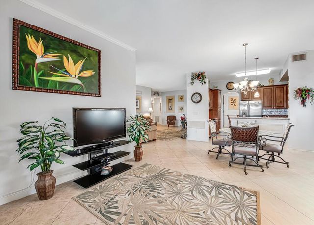 9778 Bowline 101, West Palm Beach, FL 33411