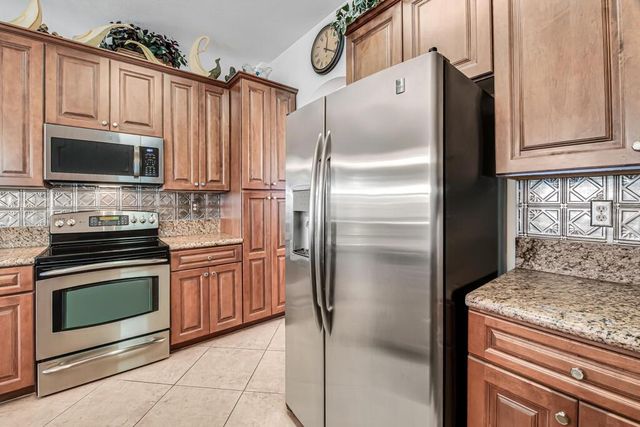 9778 Bowline 101, West Palm Beach, FL 33411
