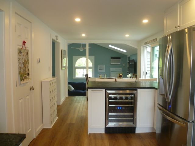 6 Sunset Lane, Clinton, CT 06413