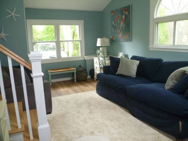 6 Sunset Lane, Clinton, CT 06413