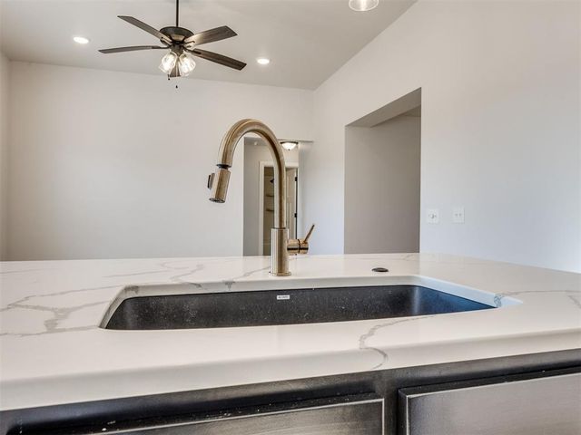 12616 NW 4th Street, Yukon, OK 73099