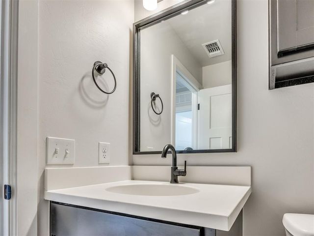 12616 NW 4th Street, Yukon, OK 73099