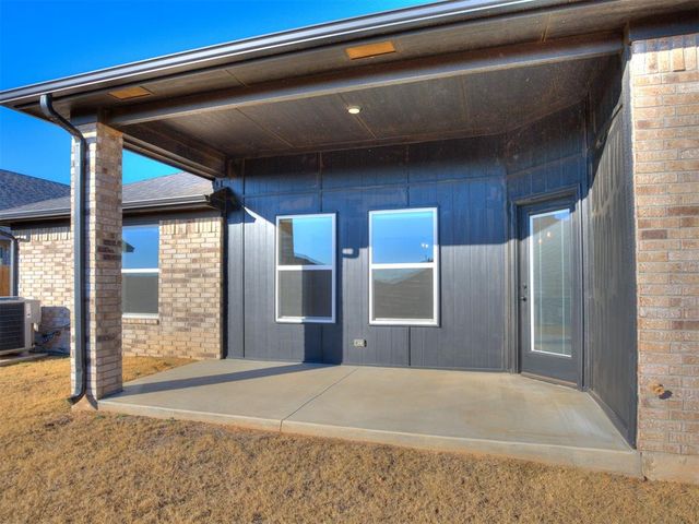 12616 NW 4th Street, Yukon, OK 73099