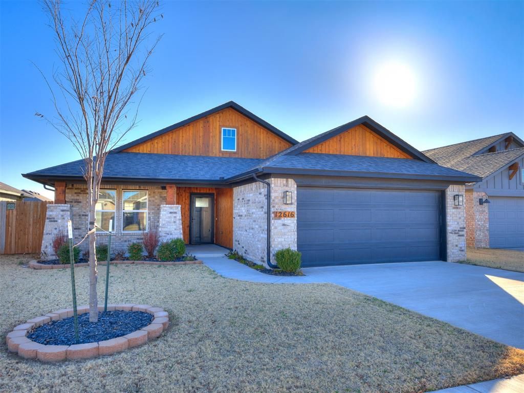 12616 NW 4th Street, Yukon, OK 73099