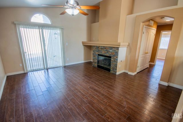 9508 Bard Court, Bakersfield, CA 93311