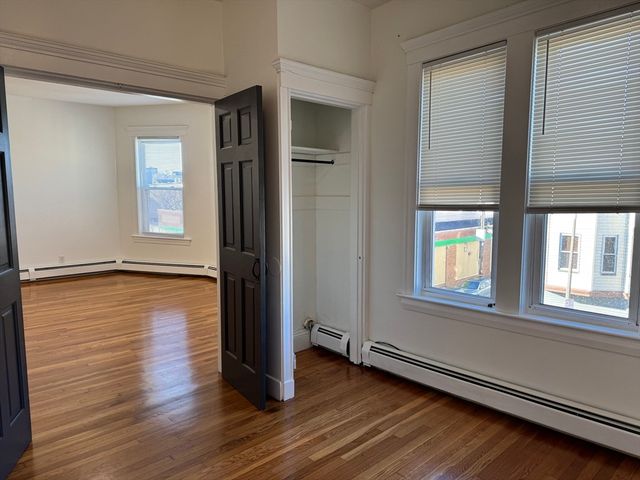 1086 Dorchester Ave 3F, Boston, MA 02125