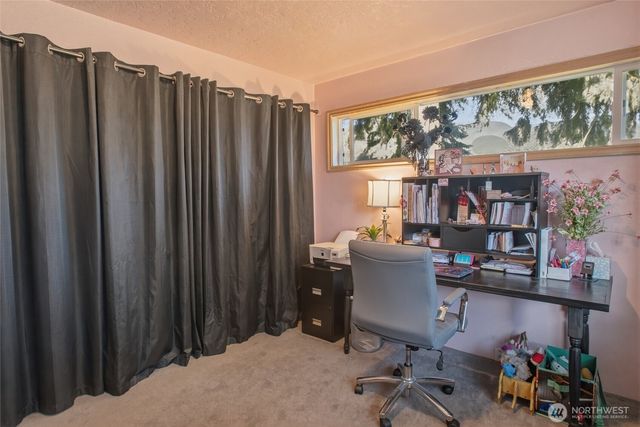 2748 Field St, Longview, WA 98632