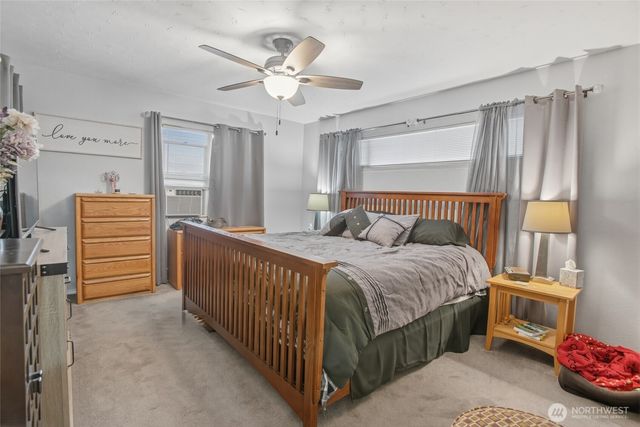 2748 Field St, Longview, WA 98632