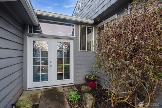 2748 Field St, Longview, WA 98632