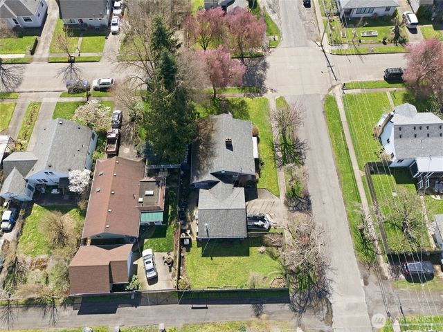2748 Field St, Longview, WA 98632