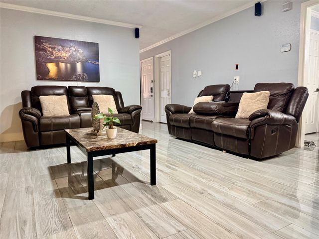 7435 W Fuqua Drive, Houston, TX 77489