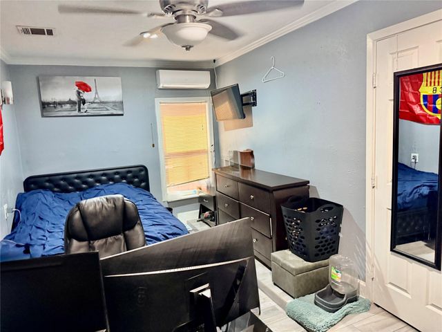 7435 W Fuqua Drive, Houston, TX 77489