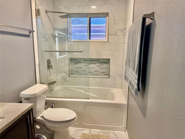 7435 W Fuqua Drive, Houston, TX 77489