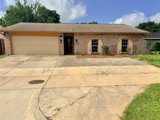 7435 W Fuqua Drive, Houston, TX 77489