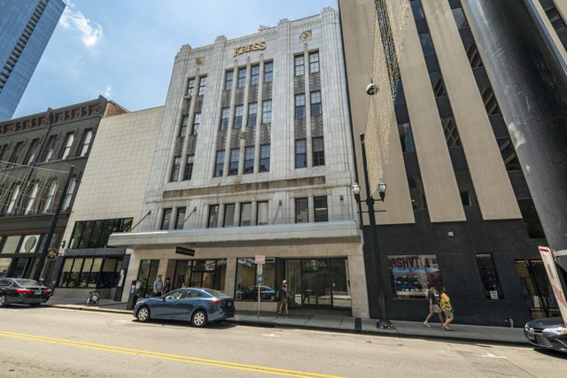 239 Rep John Lewis Way N Apt 302, Nashville, TN 37219