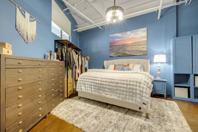 239 Rep John Lewis Way N Apt 302, Nashville, TN 37219