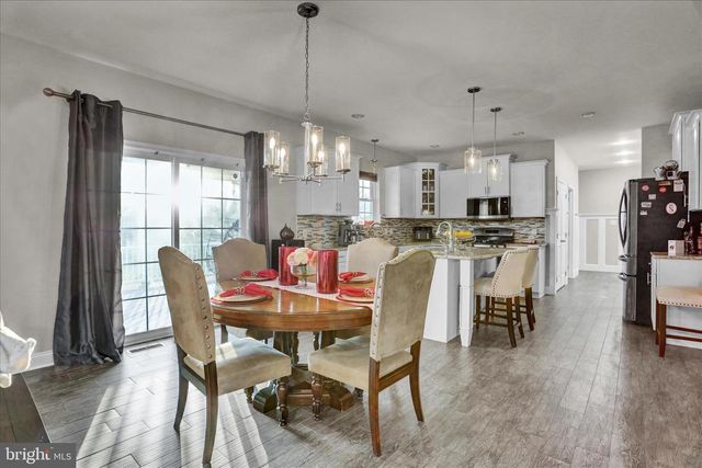 51 EDINBORO LN, Reading, PA 19605