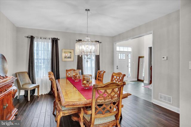 51 EDINBORO LN, Reading, PA 19605