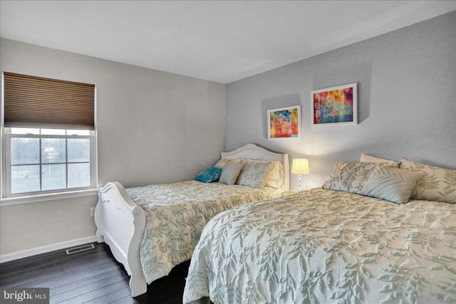 51 EDINBORO LN, Reading, PA 19605