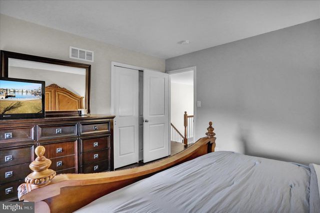 51 EDINBORO LN, Reading, PA 19605