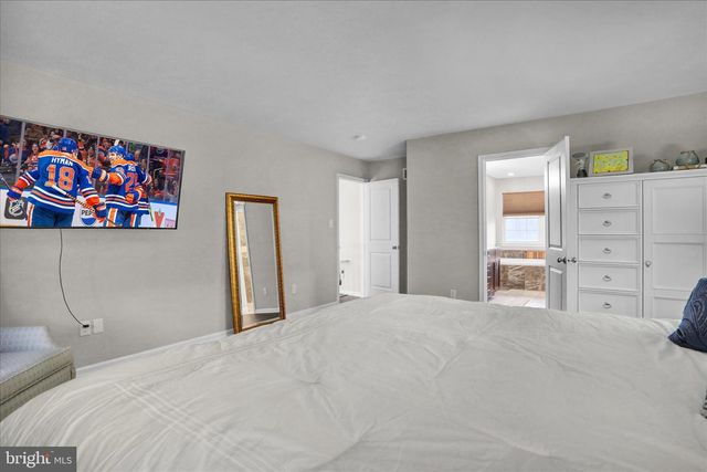 51 EDINBORO LN, Reading, PA 19605