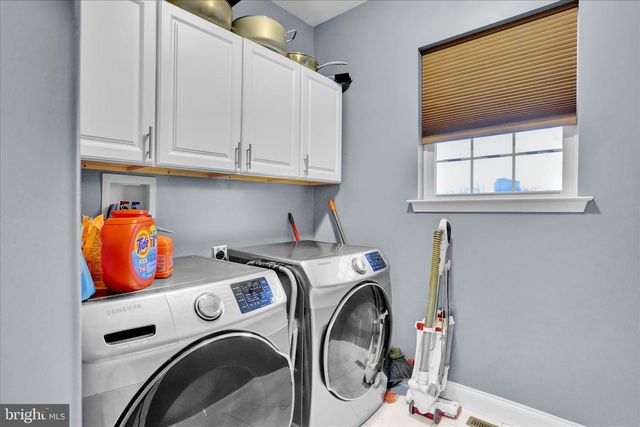 51 EDINBORO LN, Reading, PA 19605