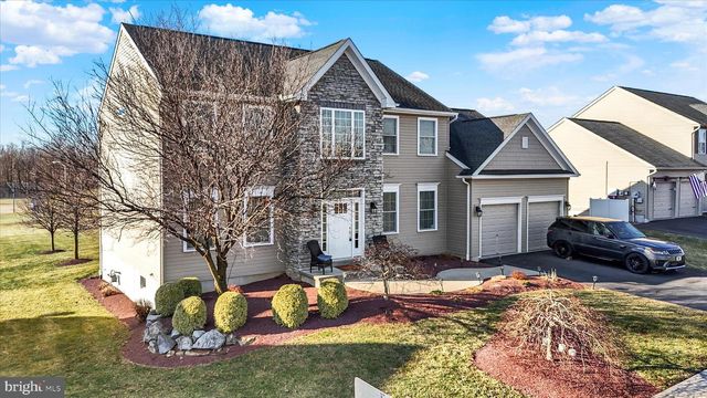 51 EDINBORO LN, Reading, PA 19605