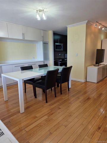 17-85 215 Street 6G, Bayside, NY 11360